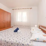 House Quercus Holiday home Dobropoljana
