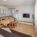 Holiday home House Quercus *