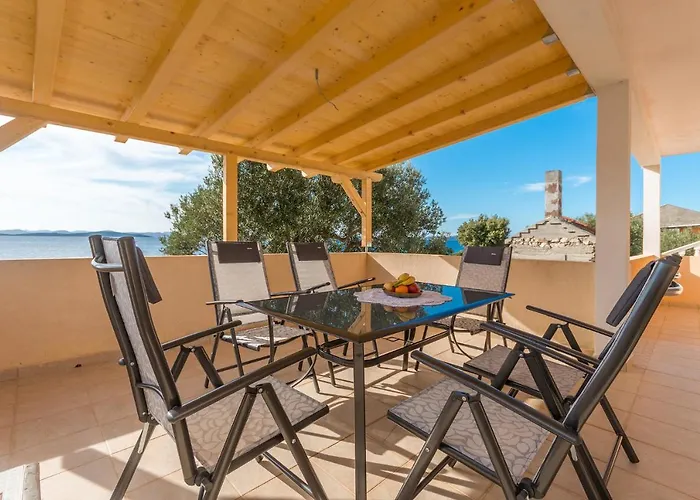 House Quercus 別荘