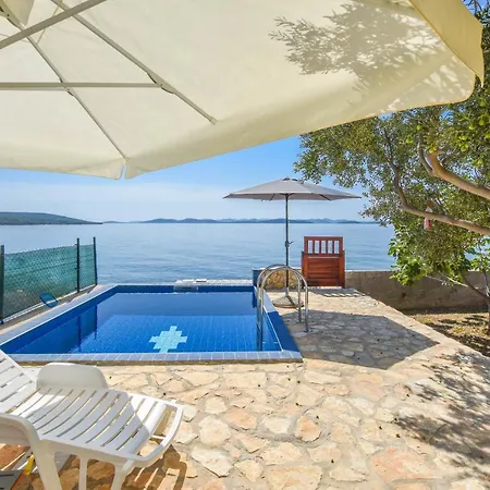 Holiday home House Quercus Dobropoljana