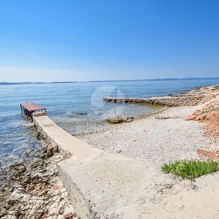 House Quercus Dobropoljana