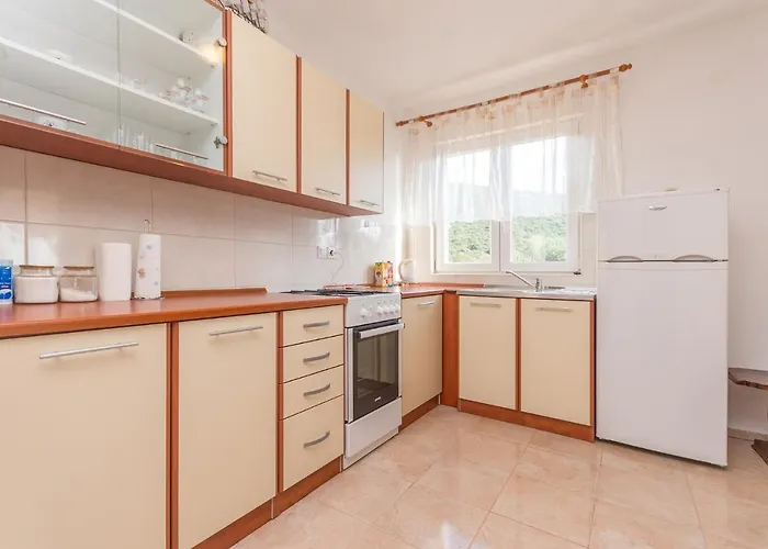 House Quercus Vikendica *